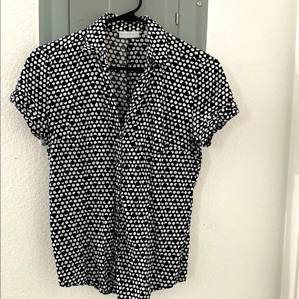 New York & Company Black and White Fitted Button Down Shirt
